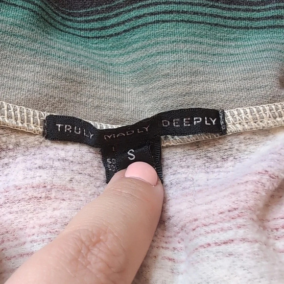 Truly Madly Deeply Aztec Western Button Down Cardigan Style Sweater Women Small - Picture 3 of 8